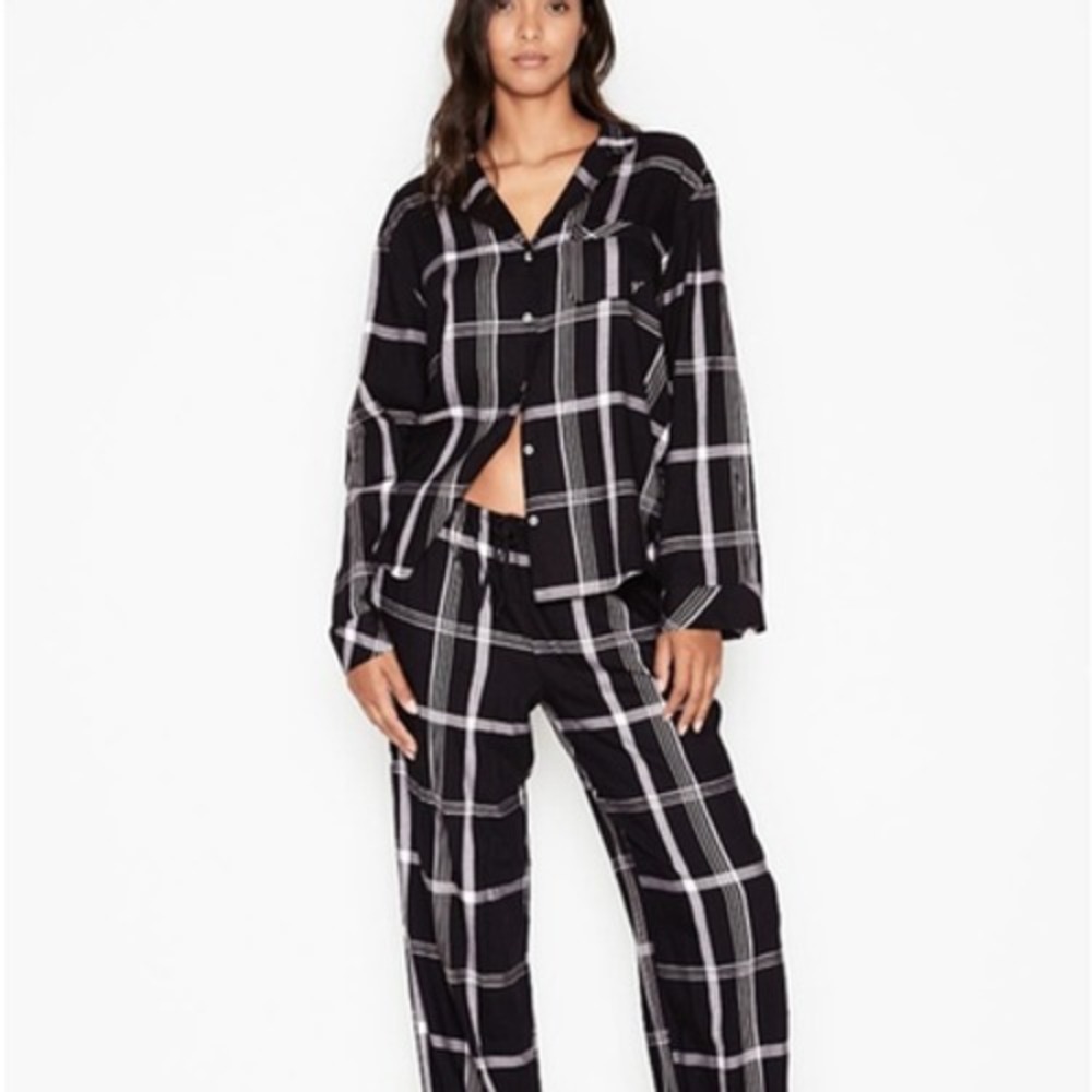 Victoria's Secret Pajama Set Button Up Top & Pants Small Windowpane‎ Plaid Black